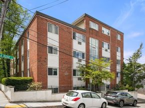 2 Larose Pl 10, Boston MA 02135