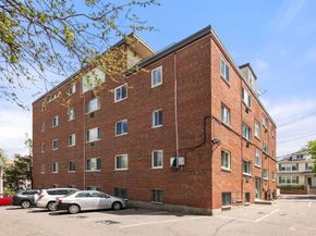 2 Larose Pl 10, Boston MA 02135