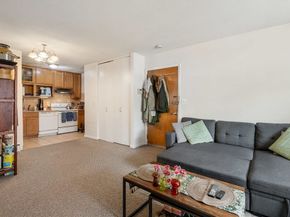 2 Larose Pl 10, Boston MA 02135