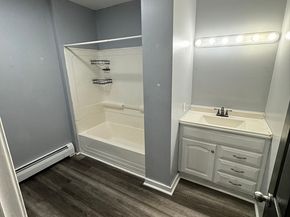 93 Sterling St, Worcester MA 01610