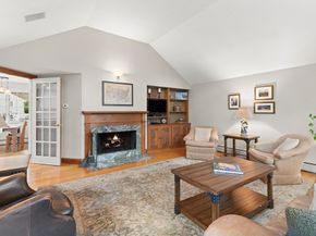 27 Colrain Rd, Topsfield MA 01983
