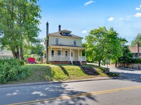 251 Boutelle St, Fitchburg MA 01420