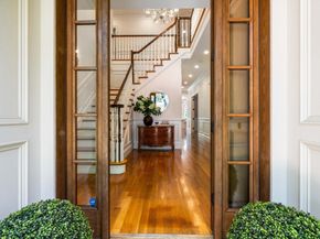 129 Rangeley Rd, Brookline MA 02467