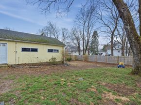 48 Sherman St, Brockton MA 02302
