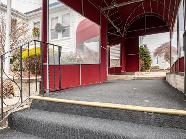 11 Linden Street, Reading MA 01867