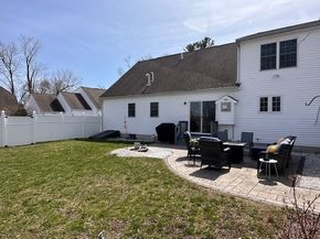3 Rosemary Ln A, Wareham MA 02571