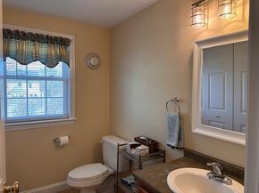 3 Rosemary Ln A, Wareham MA 02571