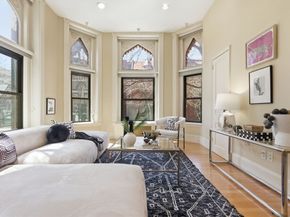 271 Dartmouth 1F, Boston MA 02116