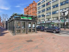271 Dartmouth 1F, Boston MA 02116