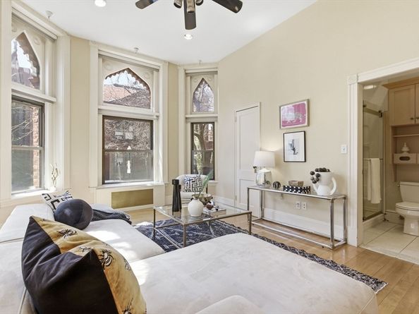 271 Dartmouth 1F, Boston MA 02116