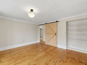 28 School St, Leominster MA 01453