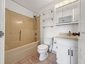 39 Parlin St 304, Everett MA 02149