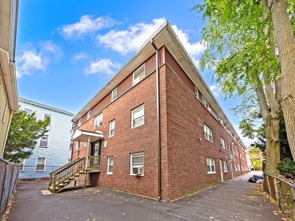 108 Franklin St, Lynn MA 01902