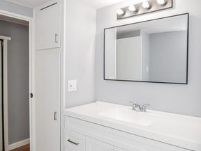 181 Boston Post Road E 26, Marlborough MA 01752
