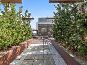 100 Lovejoy Wharf 7N, Boston MA 02114