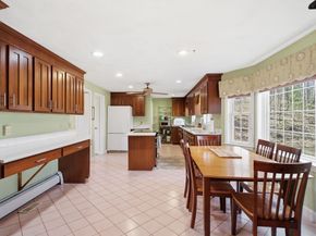 90 Blue Ridge Rd, North Andover MA 01845