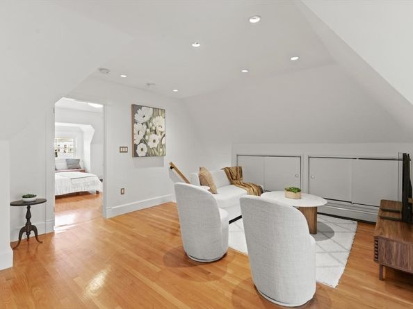 1426 Cambridge St 3, Cambridge MA 02141