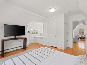1426 Cambridge St 3, Cambridge MA 02141