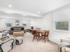 2 Rhode Island Rd, Wilmington MA 01887
