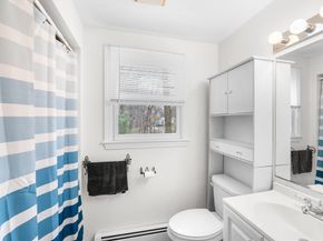 2 Rhode Island Rd, Wilmington MA 01887