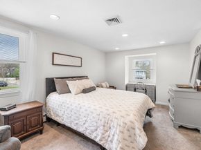 2 Rhode Island Rd, Wilmington MA 01887