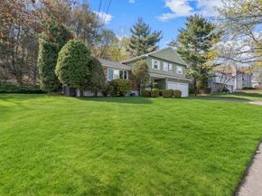 62 Lovett Rd, Newton MA 02459