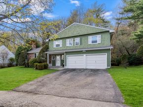 62 Lovett Rd, Newton MA 02459
