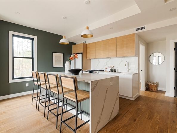 16 Yale Terrace 2, Boston MA 02130