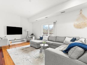 310 Hammond Pond Pkwy 301, Brookline MA 02467