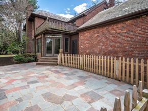81 Brackett Rd, Newton MA 02458