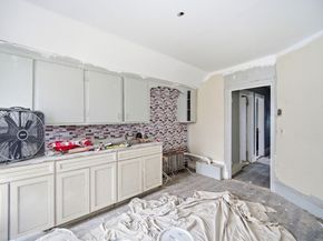 9 Helen St, Boston MA 02124