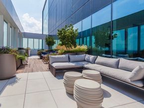 188 Brookline Ave 19B, Boston MA 02215