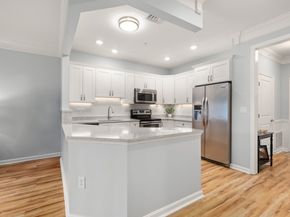 57 Augustus Court 1010, Reading MA 01867