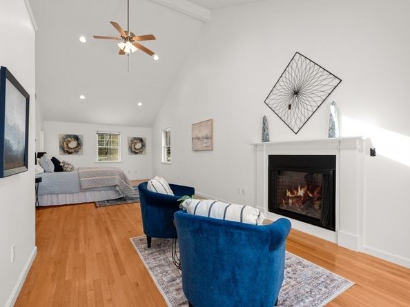 41 Merrimac St, Woburn MA 01801