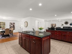 41 Merrimac St, Woburn MA 01801