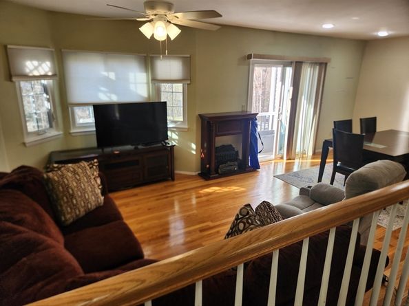 206 Tall Oaks Dr F, Weymouth MA 02190