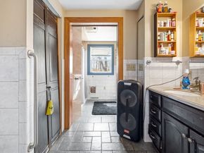 20 George St, Fitchburg MA 01420