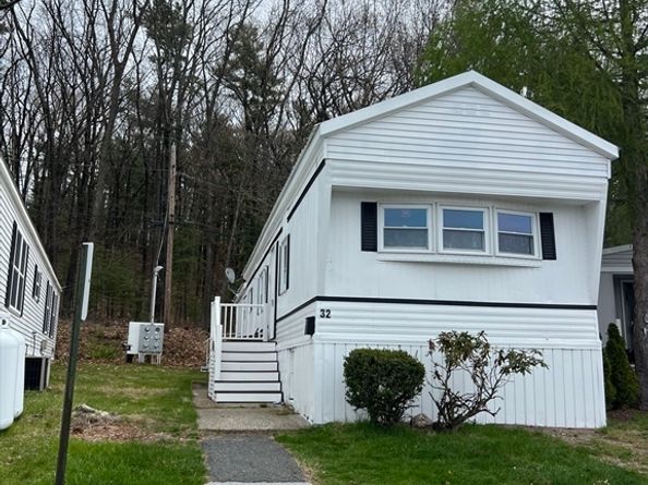 32 Mustang Avenue, Marlborough MA 01752
