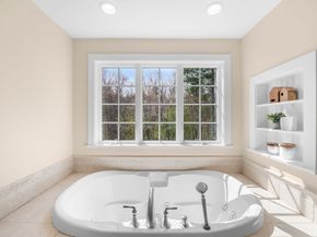 102 River Rd, Topsfield MA 01983