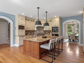 102 River Rd, Topsfield MA 01983
