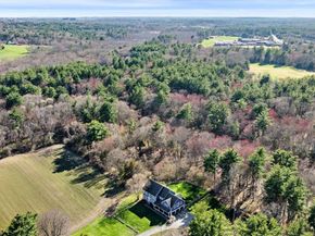 102 River Rd, Topsfield MA 01983