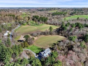 102 River Rd, Topsfield MA 01983