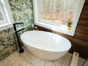 8 Stearns Road, Upton MA 01568