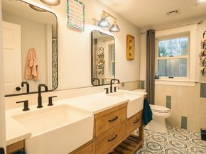 8 Stearns Road, Upton MA 01568