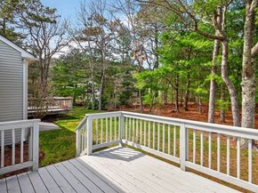 6 Champlain Cir, Plymouth MA 02360