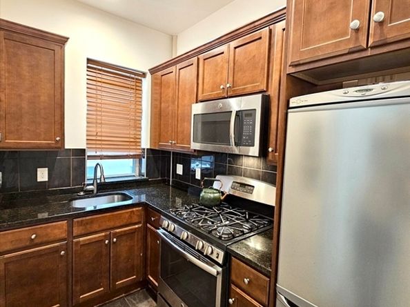 1564 Commonwealth Ave 5, Boston MA 02135