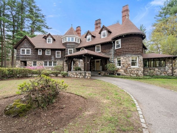 650 Canton Ave, Milton MA 02186