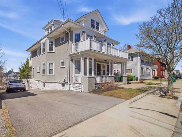 65 Hillsdale Rd U1, Medford MA 02155