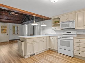 285 Main Street, Groveland MA 01834