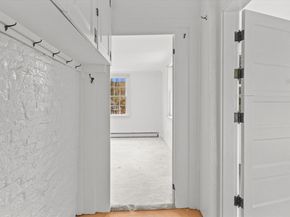 285 Main Street, Groveland MA 01834